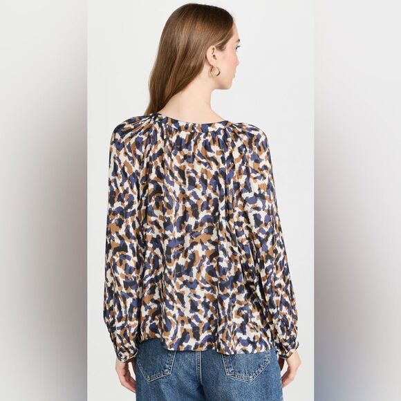 Velvet by Graham & Spencer Women's Melinda Printed Button-Up Top Size Medium - Picture 6 of 12
